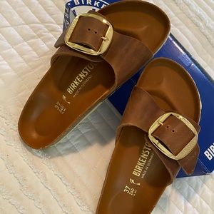Size 37 Birkenstock Madrid big buckle cognac